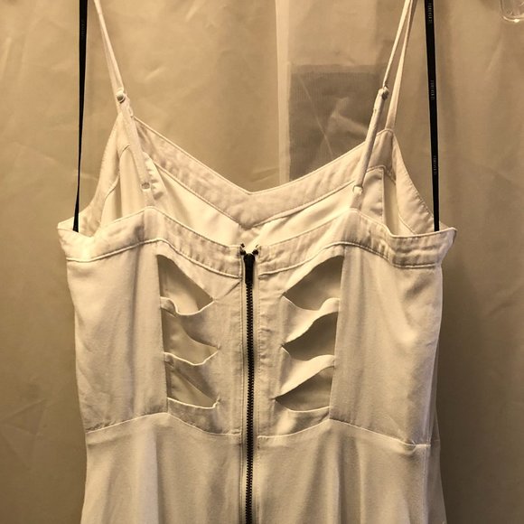 Sexy Sundress - Picture 4 of 5